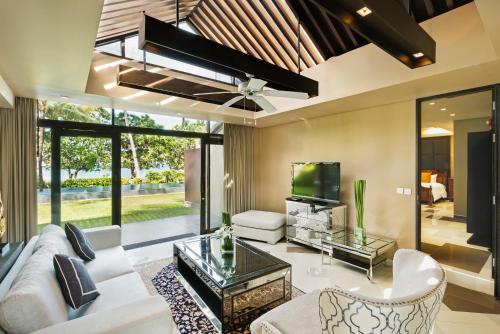 impiana beachfront resort patong phuket