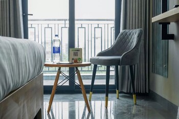 saltstayz basil near golf course road