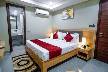 saltstayz basil near golf course road