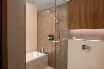 staybridge suites dubai business bay an ihg hotel