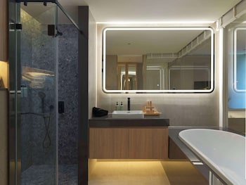 la green hotel and residence