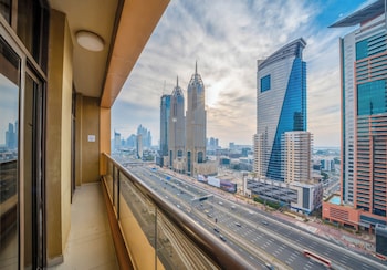 mercure suites dubai barsha heights