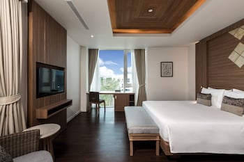 splash beach villa resort