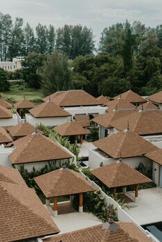 splash beach villa resort