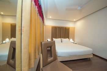 b s park plaza