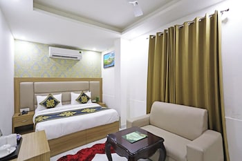 hotel decent suites delhi airport