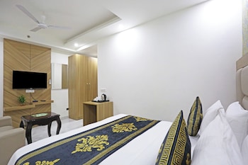 hotel decent suites delhi airport