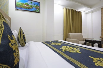 hotel decent suites delhi airport