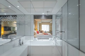 majestic premier hotel bur dubai