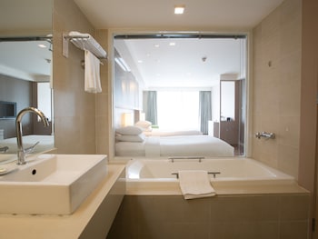 signature pattaya hotel