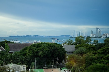 signature pattaya hotel