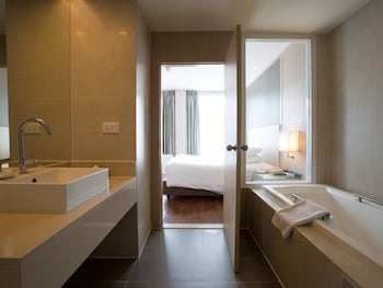 signature pattaya hotel
