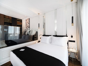 petit palace suites hotel