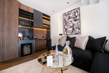 petit palace suites hotel