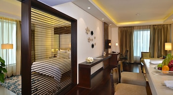 doubletree by hilton gurugram baani square