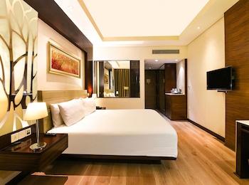 doubletree by hilton gurugram baani square