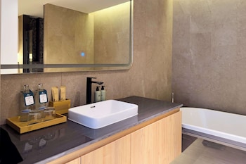 la green hotel and residence