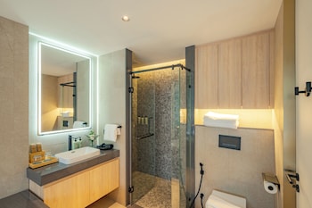 la green hotel and residence