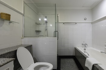 cape house langsuan hotel