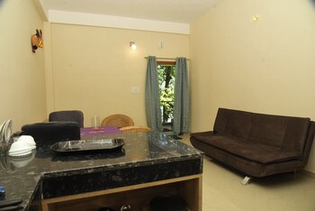 hotel royal awas