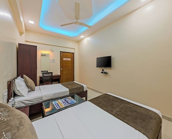 hotel anand inn solapur