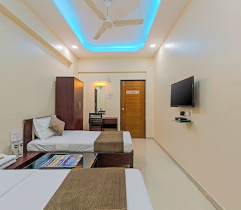 hotel anand inn solapur