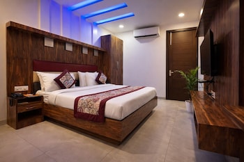 hotel urban luxury by jmd group