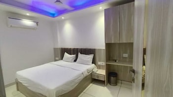 hotel red chilly adarsh nagar
