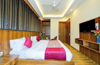 hotel rosewood near delhi airport