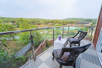 breeze mount villa