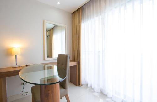 thomson hotel huamark