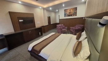 hotel summer nest bhagsu