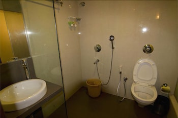 hotel plaza chembur