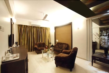 hotel plaza chembur