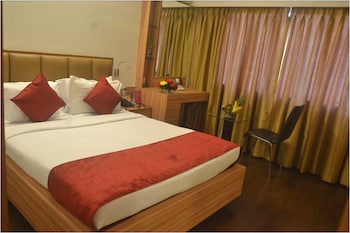 hotel plaza chembur