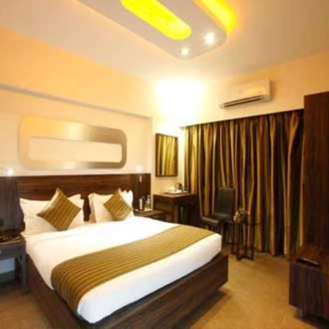 hotel plaza chembur