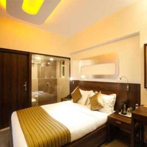 hotel plaza chembur