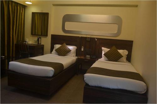 hotel plaza chembur