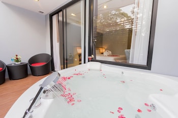 apple a day resort krabi aonang beach