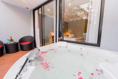 apple a day resort krabi aonang beach