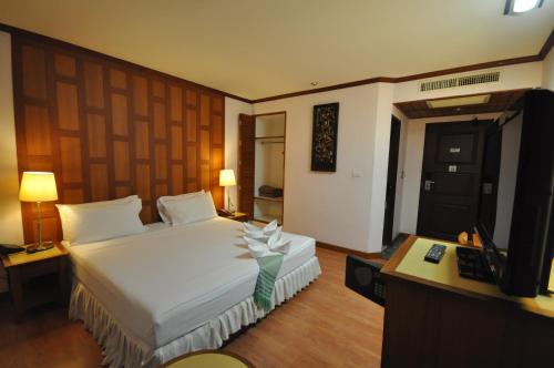new siam riverside