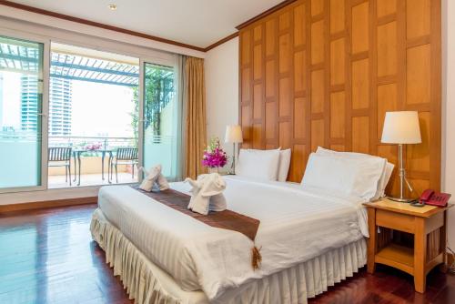 new siam riverside