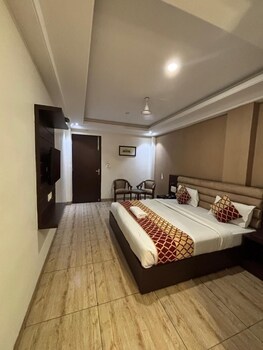 hotel sharon residency