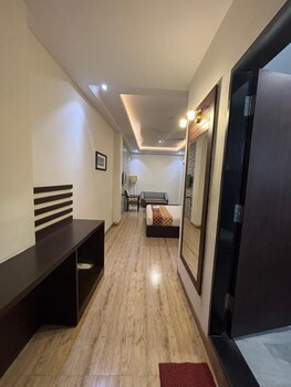 hotel sharon residency