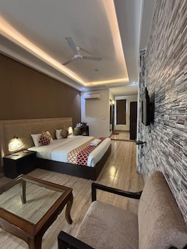 hotel sharon residency