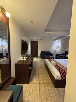 hotel sharon residency