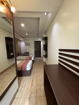 hotel sharon residency