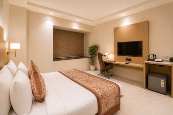 lotus vista hotel