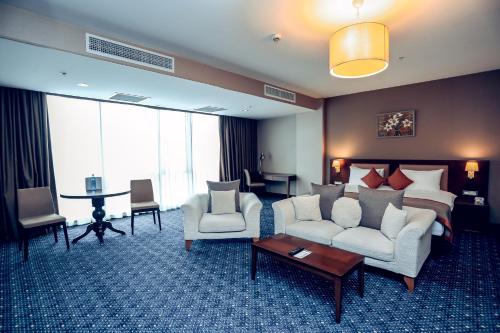 parkside hotel and apartments