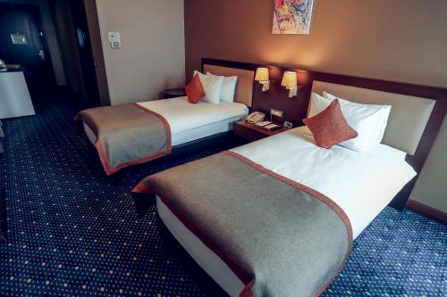 parkside hotel and apartments